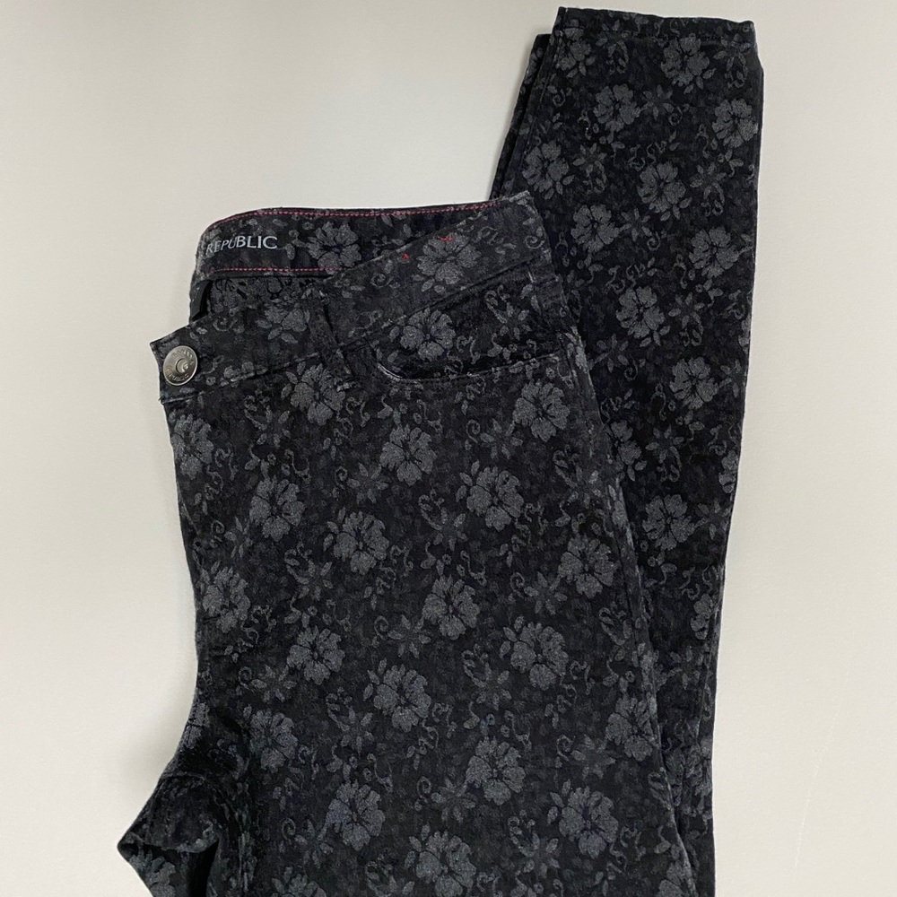 Banana Republic Black Floral Print Skinny Jeans